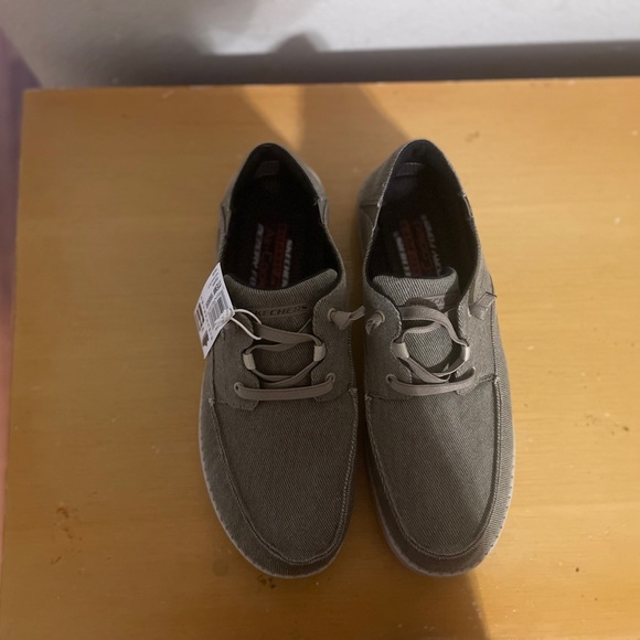 Skechers canvas moccasins size 11 - Picture 2 of 2